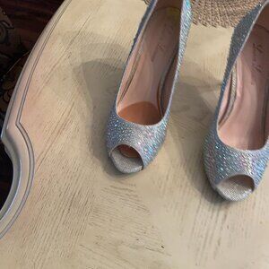 Lauren Lorraine Metallic Silver Sparkle Rhinestone Shoe